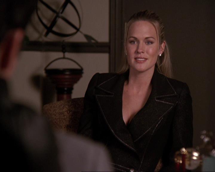 Charmed-Online-dot-417SavingPrivateLeo0561.jpg