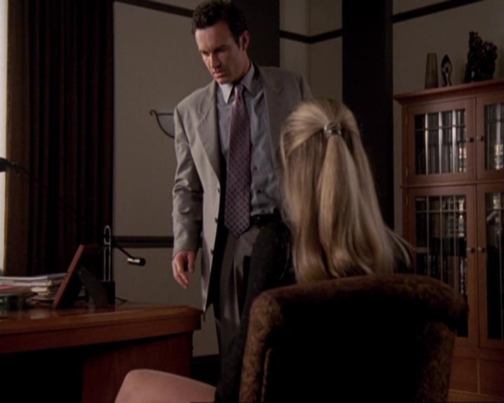 Charmed-Online-dot-417SavingPrivateLeo0580.jpg
