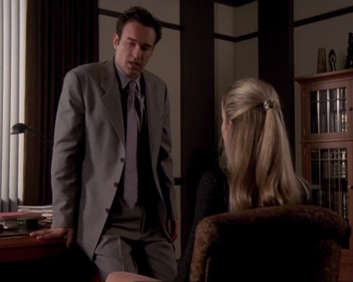 Charmed-Online-dot-417SavingPrivateLeo0583.jpg