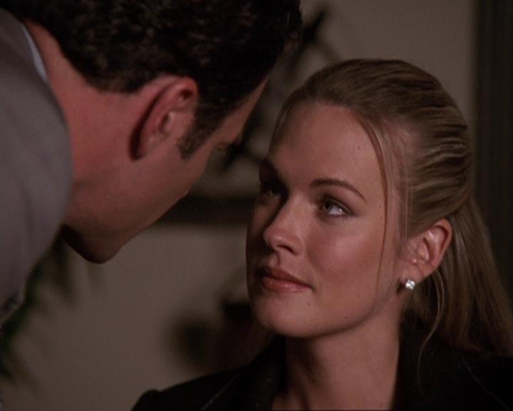 Charmed-Online-dot-417SavingPrivateLeo0596.jpg