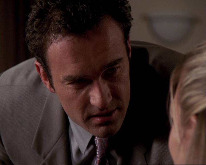 Charmed-Online-dot-417SavingPrivateLeo0603.jpg