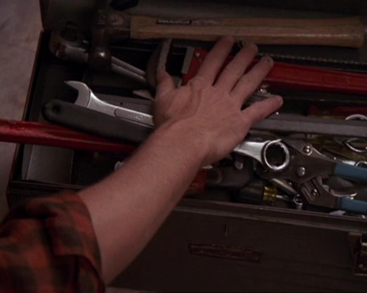 Charmed-Online-dot-417SavingPrivateLeo0604.jpg