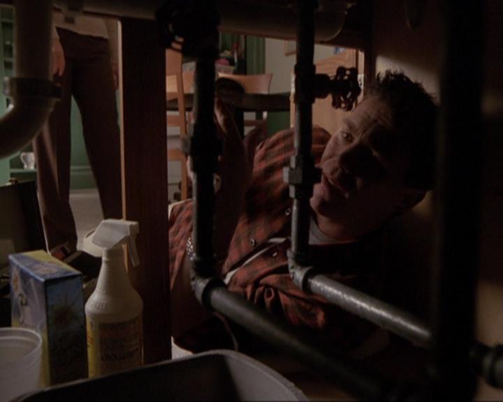Charmed-Online-dot-417SavingPrivateLeo0606.jpg