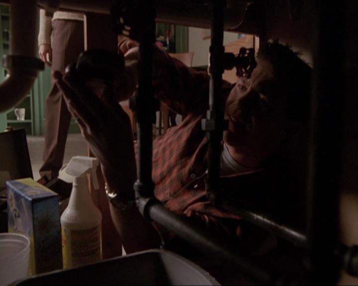 Charmed-Online-dot-417SavingPrivateLeo0607.jpg