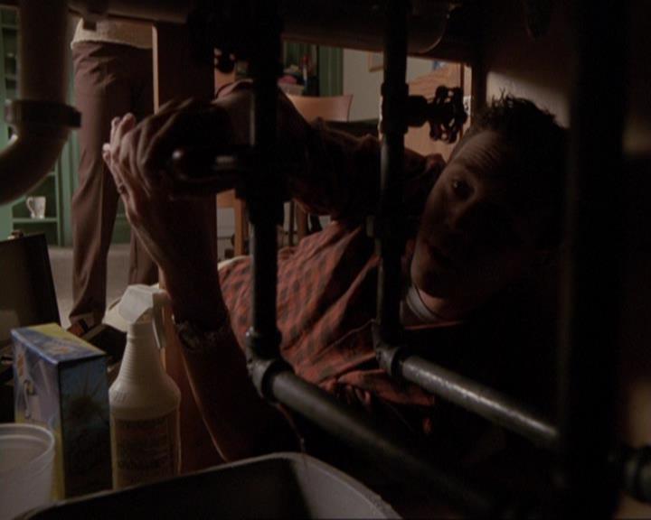Charmed-Online-dot-417SavingPrivateLeo0616.jpg