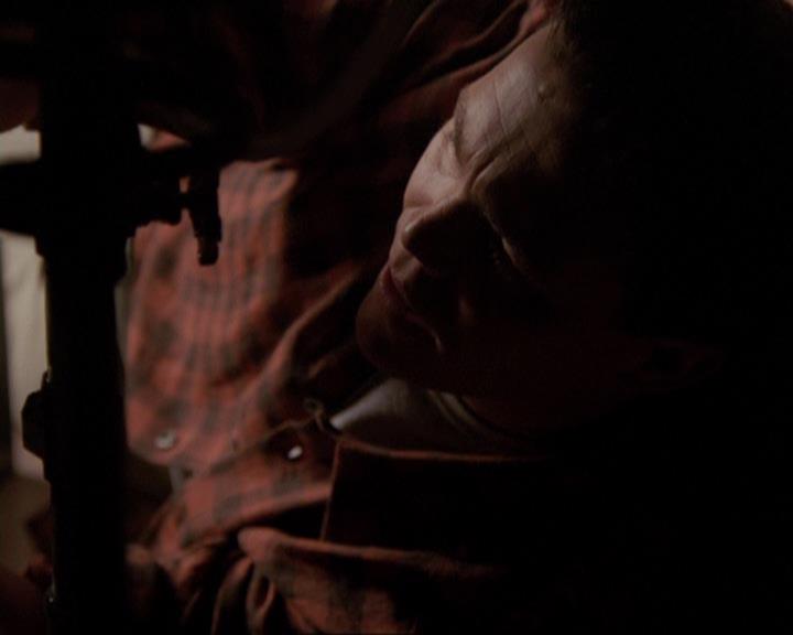 Charmed-Online-dot-417SavingPrivateLeo0626.jpg