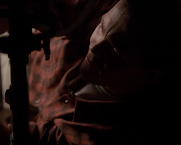 Charmed-Online-dot-417SavingPrivateLeo0628.jpg