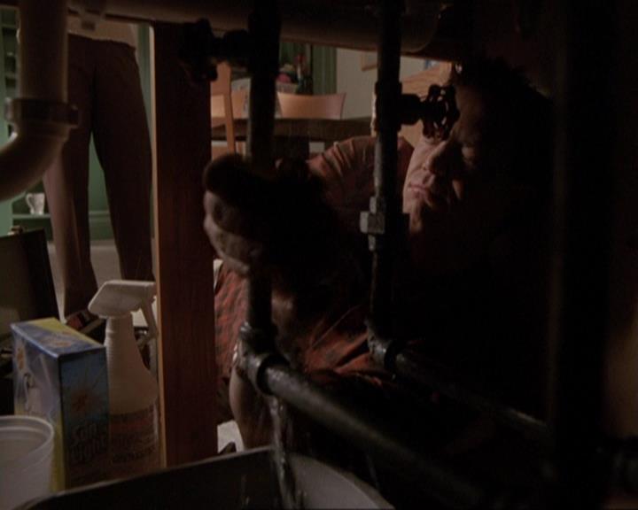 Charmed-Online-dot-417SavingPrivateLeo0638.jpg