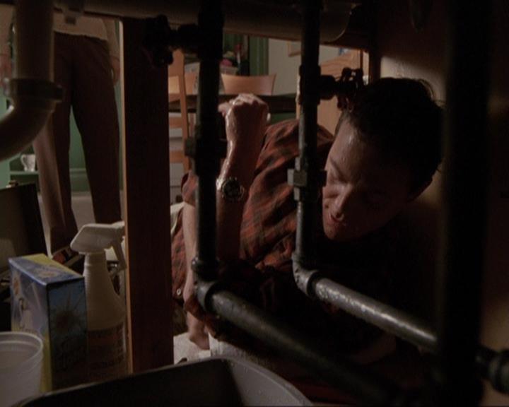 Charmed-Online-dot-417SavingPrivateLeo0646.jpg