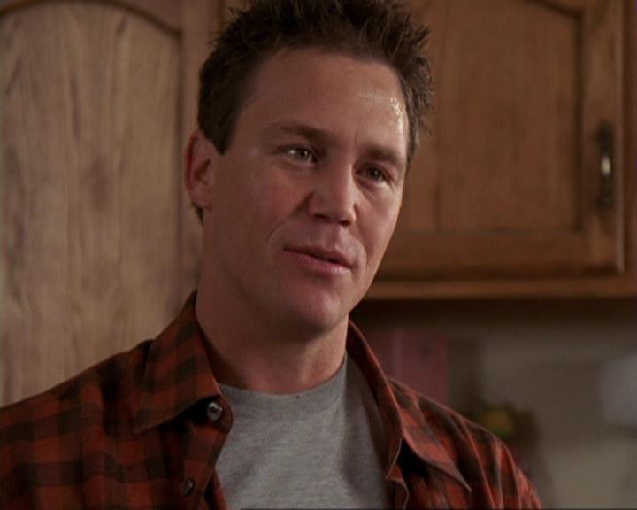 Charmed-Online-dot-417SavingPrivateLeo0661.jpg