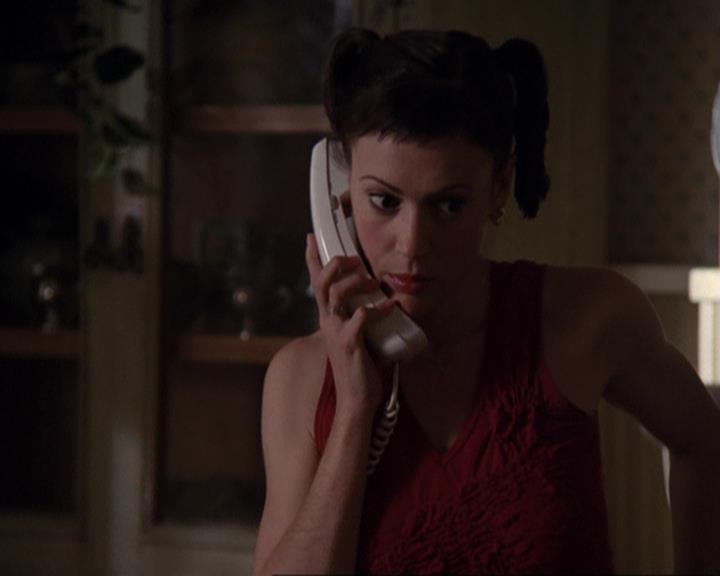 Charmed-Online-dot-417SavingPrivateLeo0728.jpg