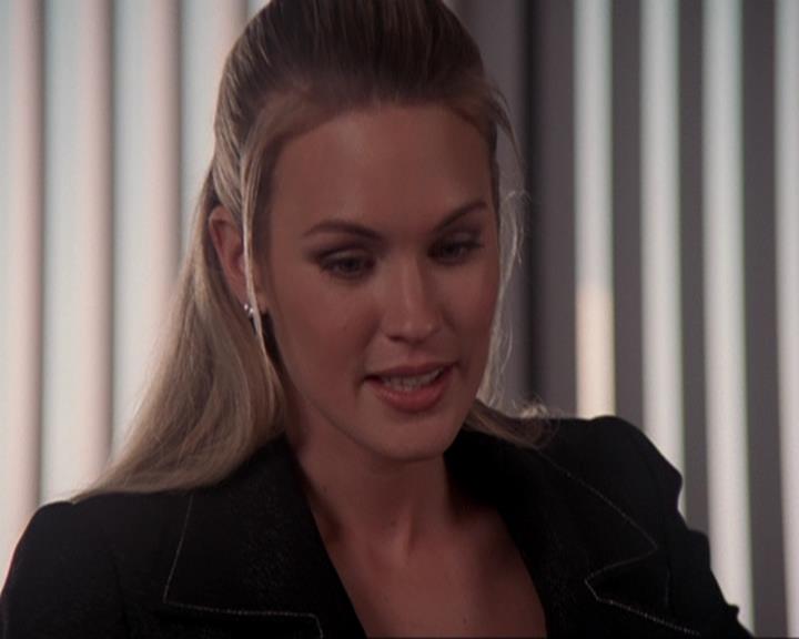 Charmed-Online-dot-417SavingPrivateLeo0777.jpg