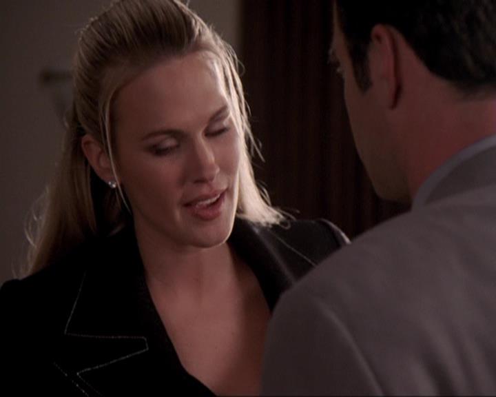 Charmed-Online-dot-417SavingPrivateLeo0783.jpg