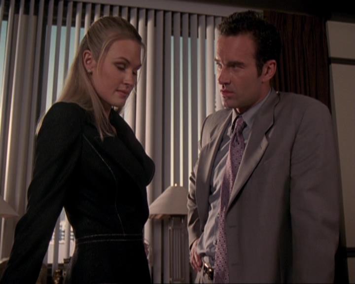 Charmed-Online-dot-417SavingPrivateLeo0791.jpg