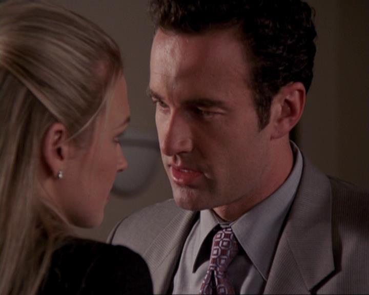 Charmed-Online-dot-417SavingPrivateLeo0797.jpg
