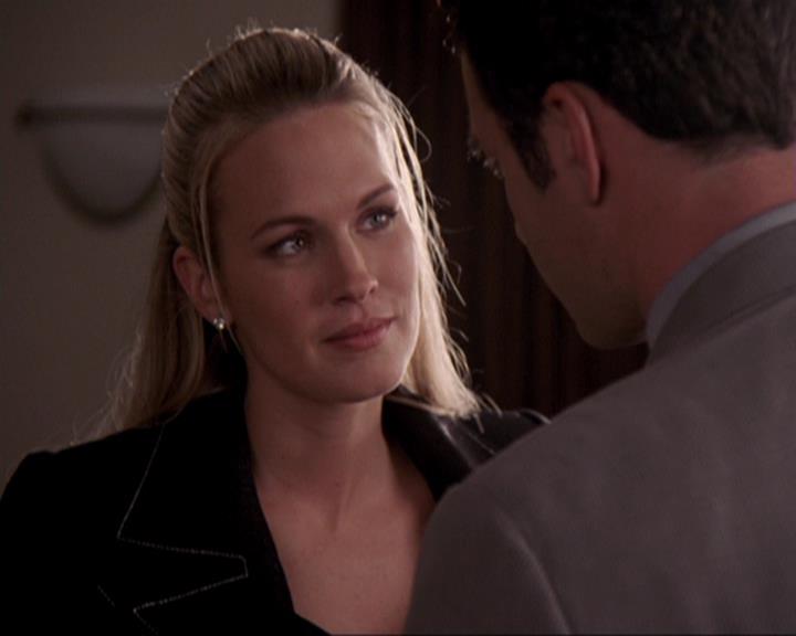 Charmed-Online-dot-417SavingPrivateLeo0798.jpg