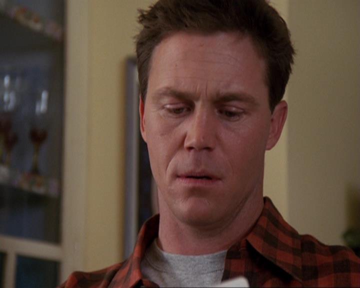 Charmed-Online-dot-417SavingPrivateLeo0846.jpg