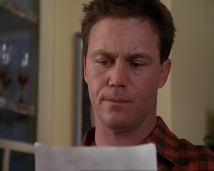 Charmed-Online-dot-417SavingPrivateLeo0847.jpg