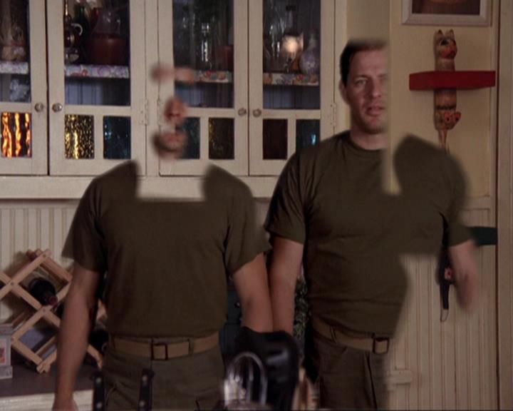 Charmed-Online-dot-417SavingPrivateLeo0858.jpg