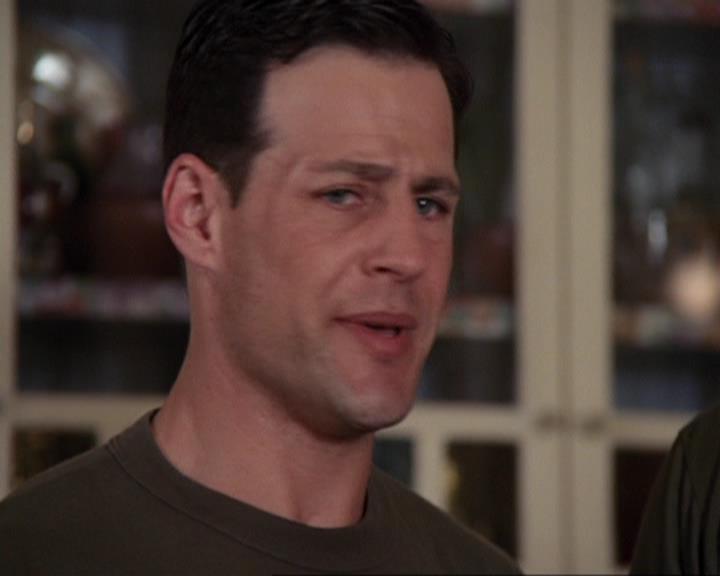 Charmed-Online-dot-417SavingPrivateLeo0869.jpg