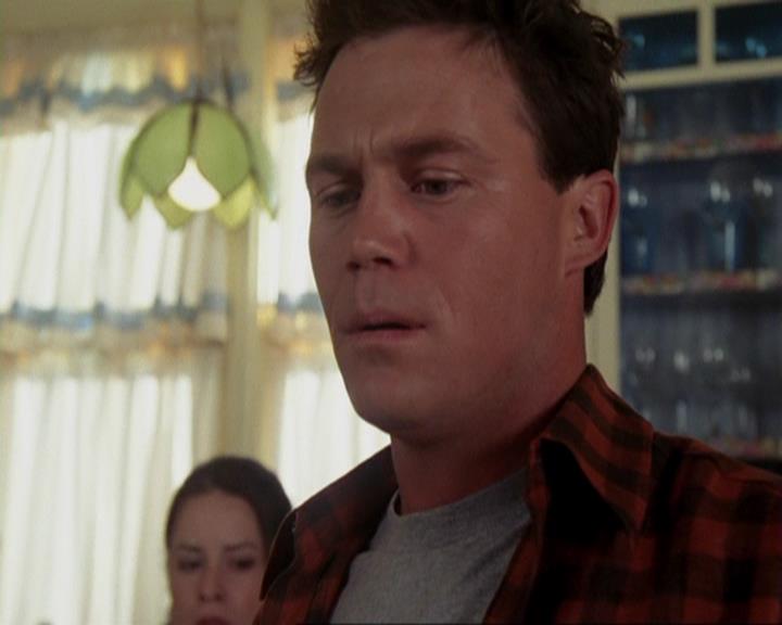 Charmed-Online-dot-417SavingPrivateLeo0889.jpg