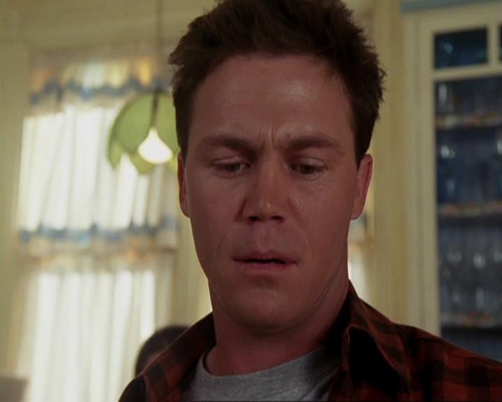 Charmed-Online-dot-417SavingPrivateLeo0890.jpg