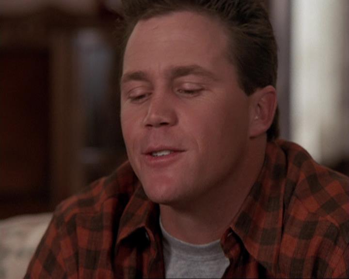 Charmed-Online-dot-417SavingPrivateLeo0922.jpg