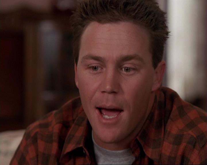 Charmed-Online-dot-417SavingPrivateLeo0935.jpg