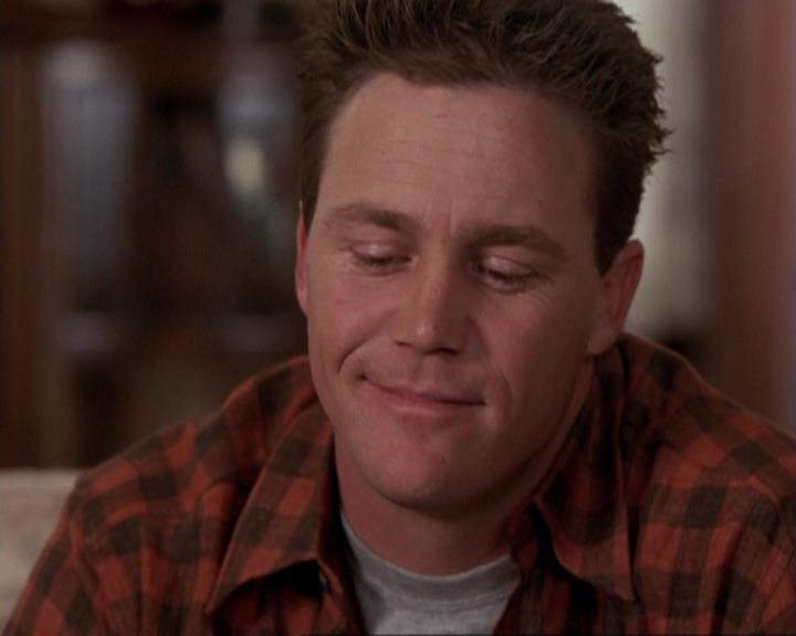 Charmed-Online-dot-417SavingPrivateLeo0938.jpg