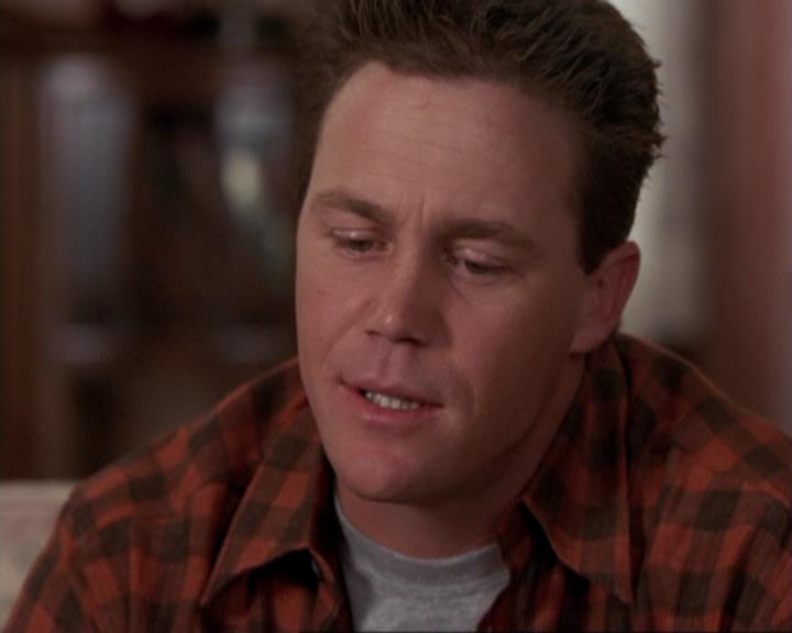 Charmed-Online-dot-417SavingPrivateLeo0948.jpg