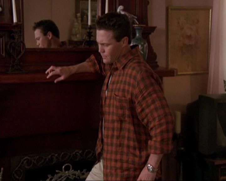 Charmed-Online-dot-417SavingPrivateLeo0955.jpg