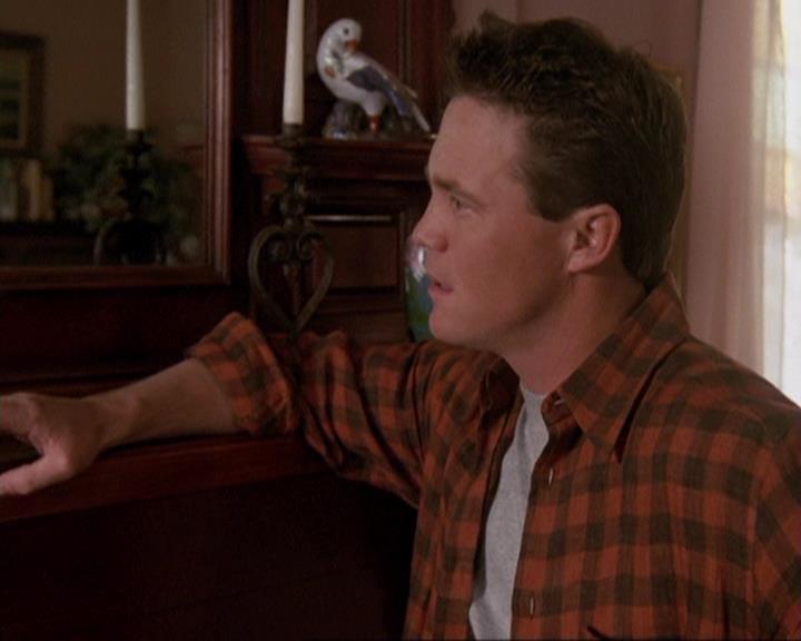 Charmed-Online-dot-417SavingPrivateLeo0961.jpg