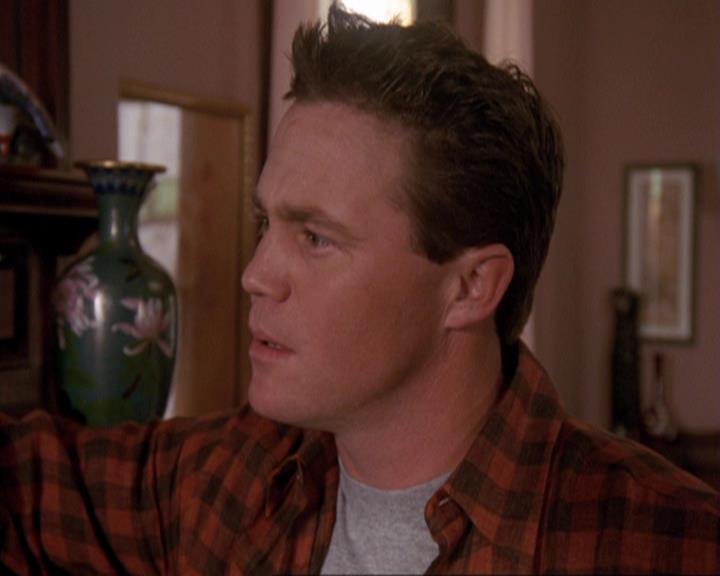 Charmed-Online-dot-417SavingPrivateLeo0969.jpg Charmed-Online-dot-417SavingPrivateLeo0969.jpg