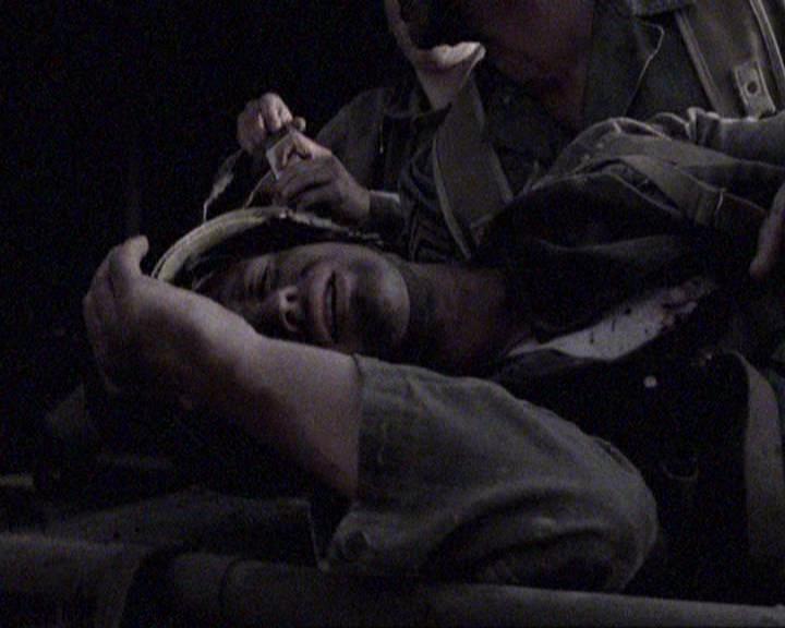 Charmed-Online-dot-417SavingPrivateLeo1004.jpg