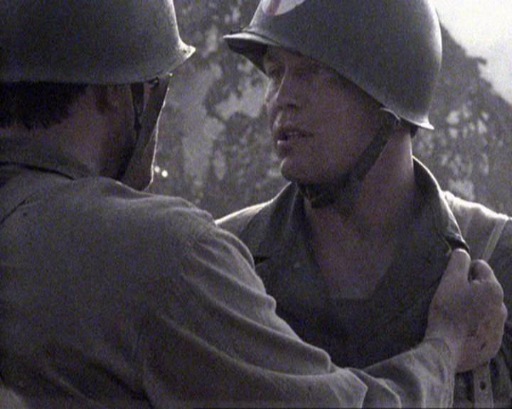 Charmed-Online-dot-417SavingPrivateLeo1031.jpg