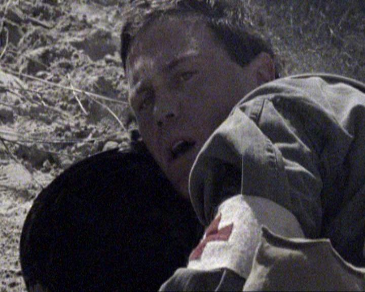 Charmed-Online-dot-417SavingPrivateLeo1045.jpg