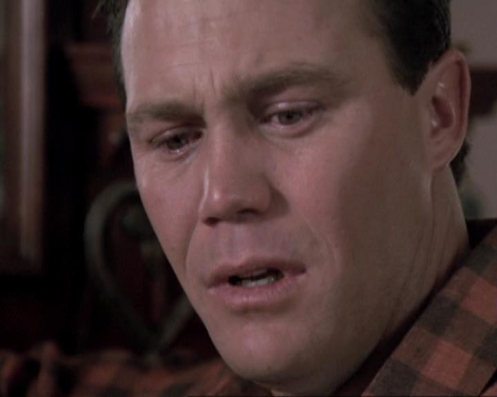 Charmed-Online-dot-417SavingPrivateLeo1050.jpg
