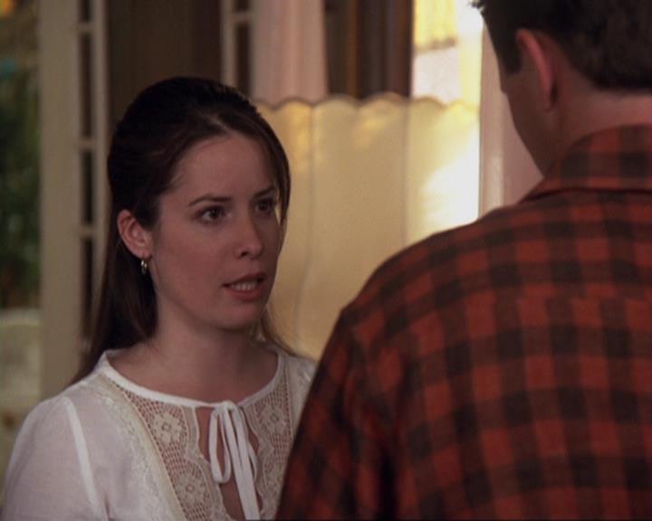 Charmed-Online-dot-417SavingPrivateLeo1077.jpg