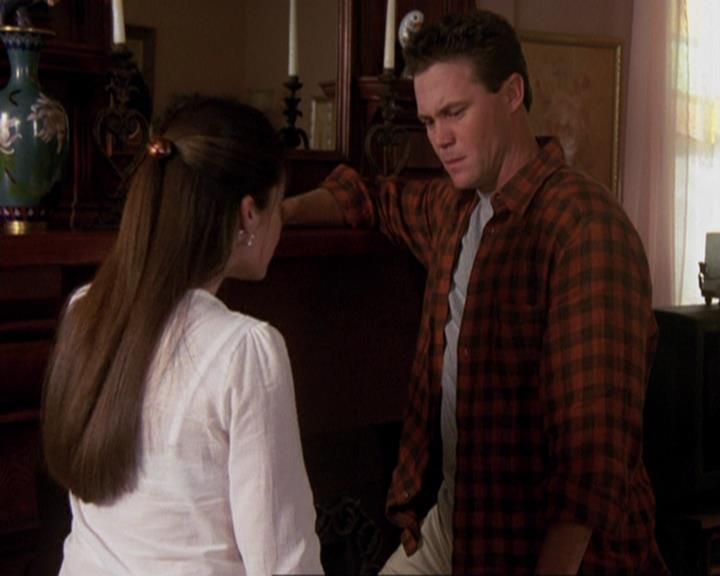 Charmed-Online-dot-417SavingPrivateLeo1079.jpg