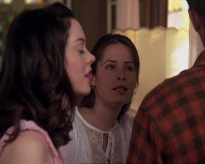 Charmed-Online-dot-417SavingPrivateLeo1085.jpg