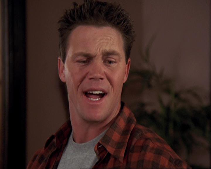 Charmed-Online-dot-417SavingPrivateLeo1112.jpg