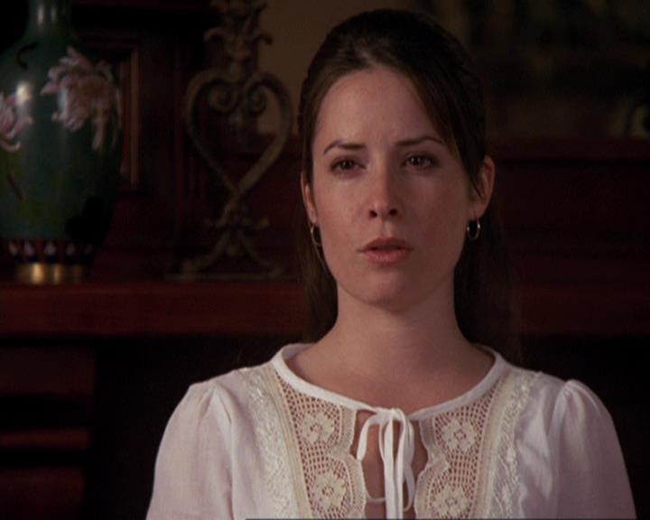 Charmed-Online-dot-417SavingPrivateLeo1132.jpg