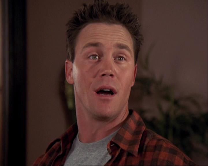 Charmed-Online-dot-417SavingPrivateLeo1134.jpg