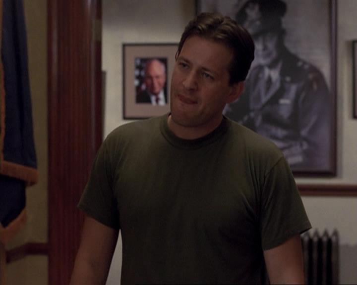 Charmed-Online-dot-417SavingPrivateLeo1162.jpg