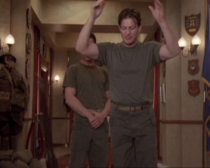 Charmed-Online-dot-417SavingPrivateLeo1206.jpg