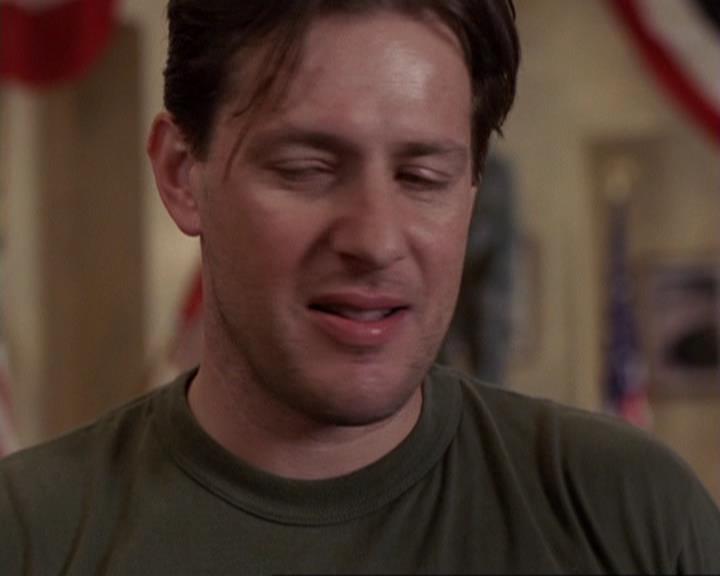 Charmed-Online-dot-417SavingPrivateLeo1208.jpg