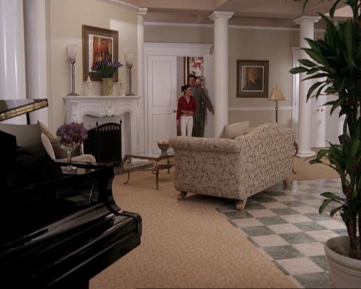 Charmed-Online-dot-417SavingPrivateLeo1222.jpg