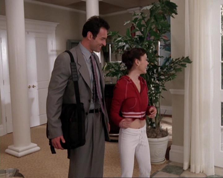 Charmed-Online-dot-417SavingPrivateLeo1244.jpg