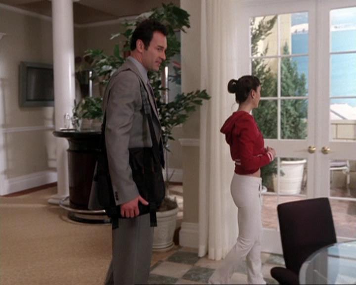 Charmed-Online-dot-417SavingPrivateLeo1246.jpg