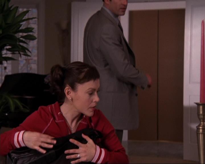 Charmed-Online-dot-417SavingPrivateLeo1314.jpg